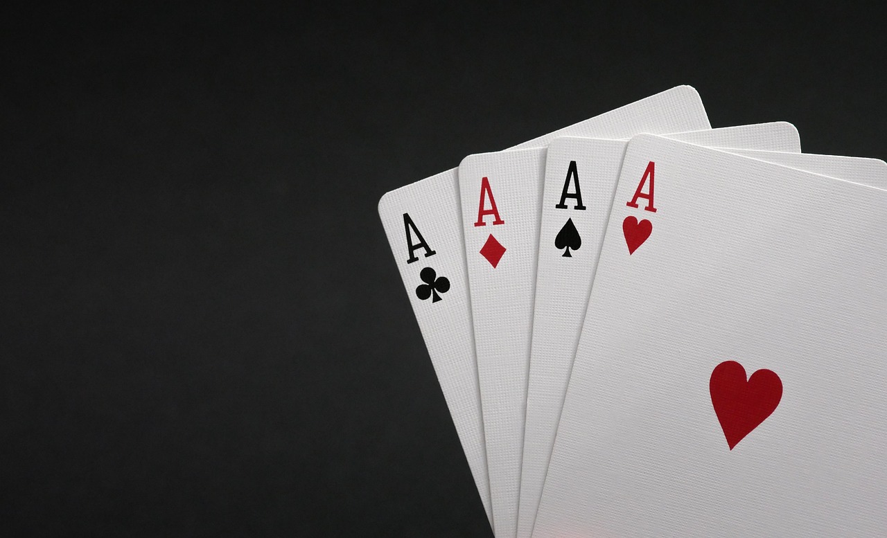 Melhores jogos de cartas